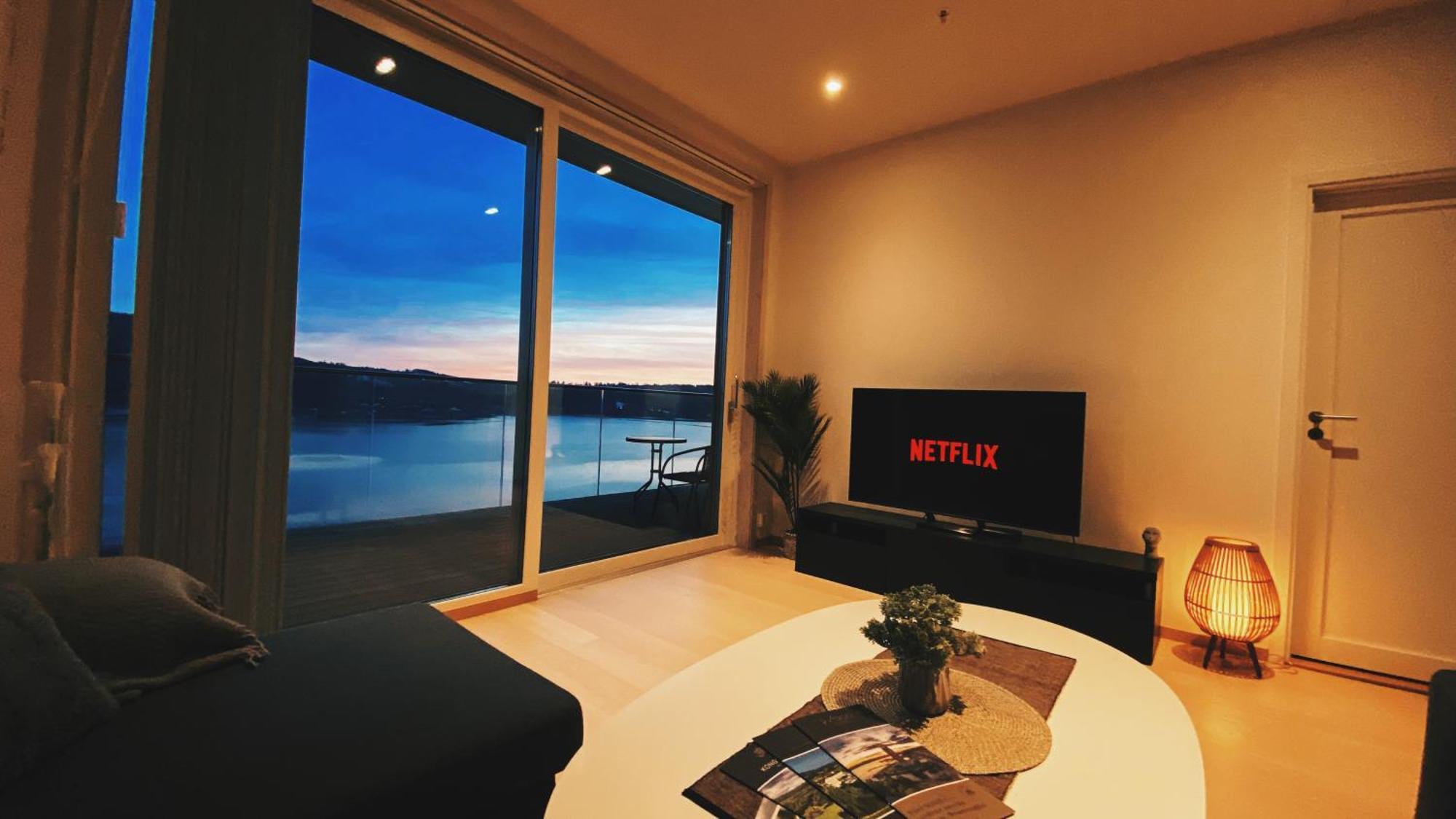 Brumunddal Mjos Tower Suite - Lovely Lake View מראה חיצוני תמונה